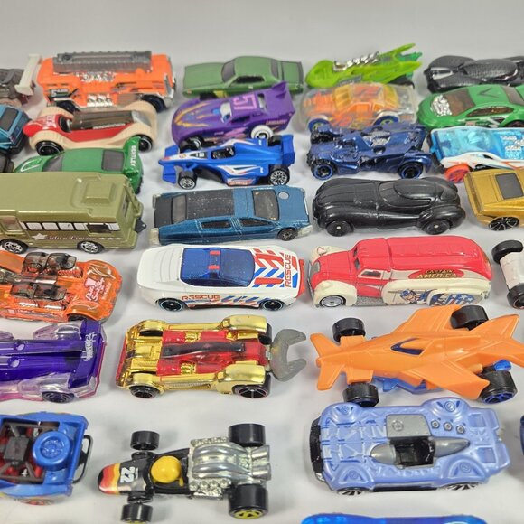 Hot Wheels Lot of Toy Cars Some Vintage Lot of 66 - Picture 5 of 9